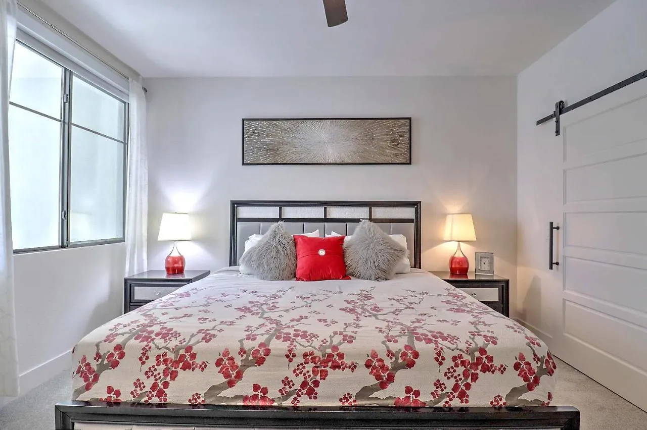 Walk Score 81-Shopping District-King Bed-Parking G2047 Scottsdale USA
