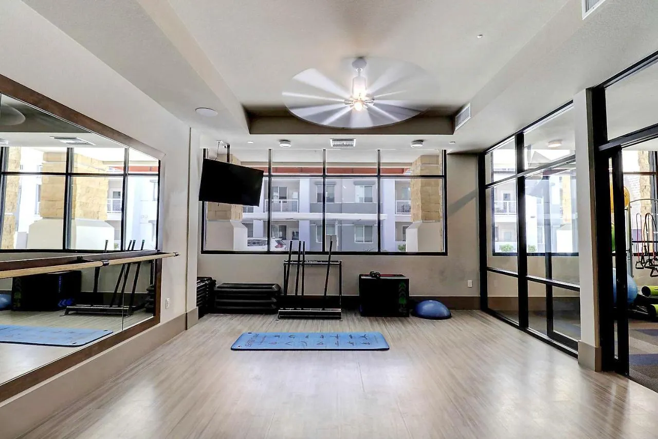 Walk Score 81-Shopping District-King Bed-Parking G2047 Scottsdale 0*,