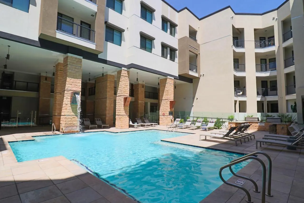 Walk Score 81-Shopping District-King Bed-Parking G2047 Scottsdale Apartment