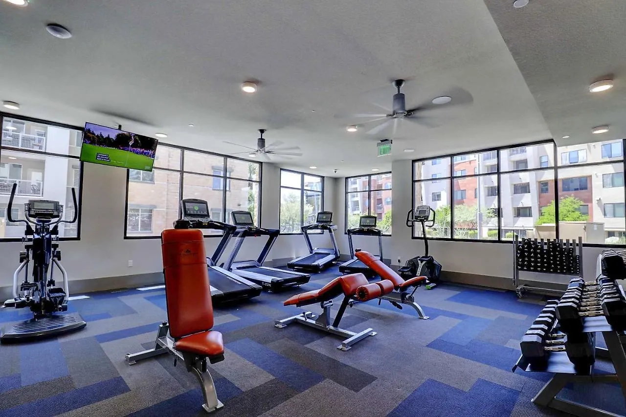Walk Score 81-Shopping District-King Bed-Parking G2047 Scottsdale Apartment