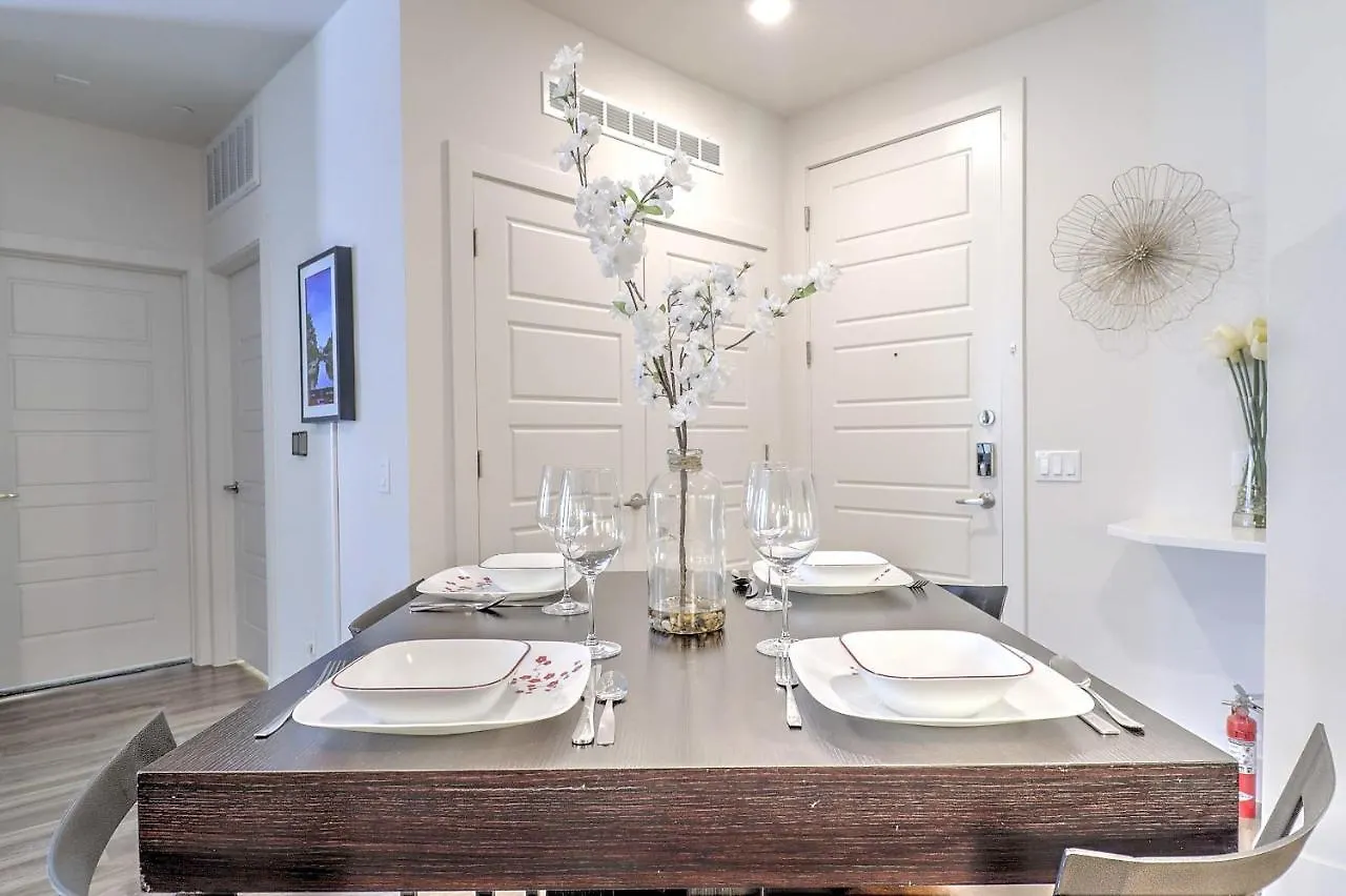 Walk Score 81-Shopping District-King Bed-Parking G2047 Scottsdale Apartment