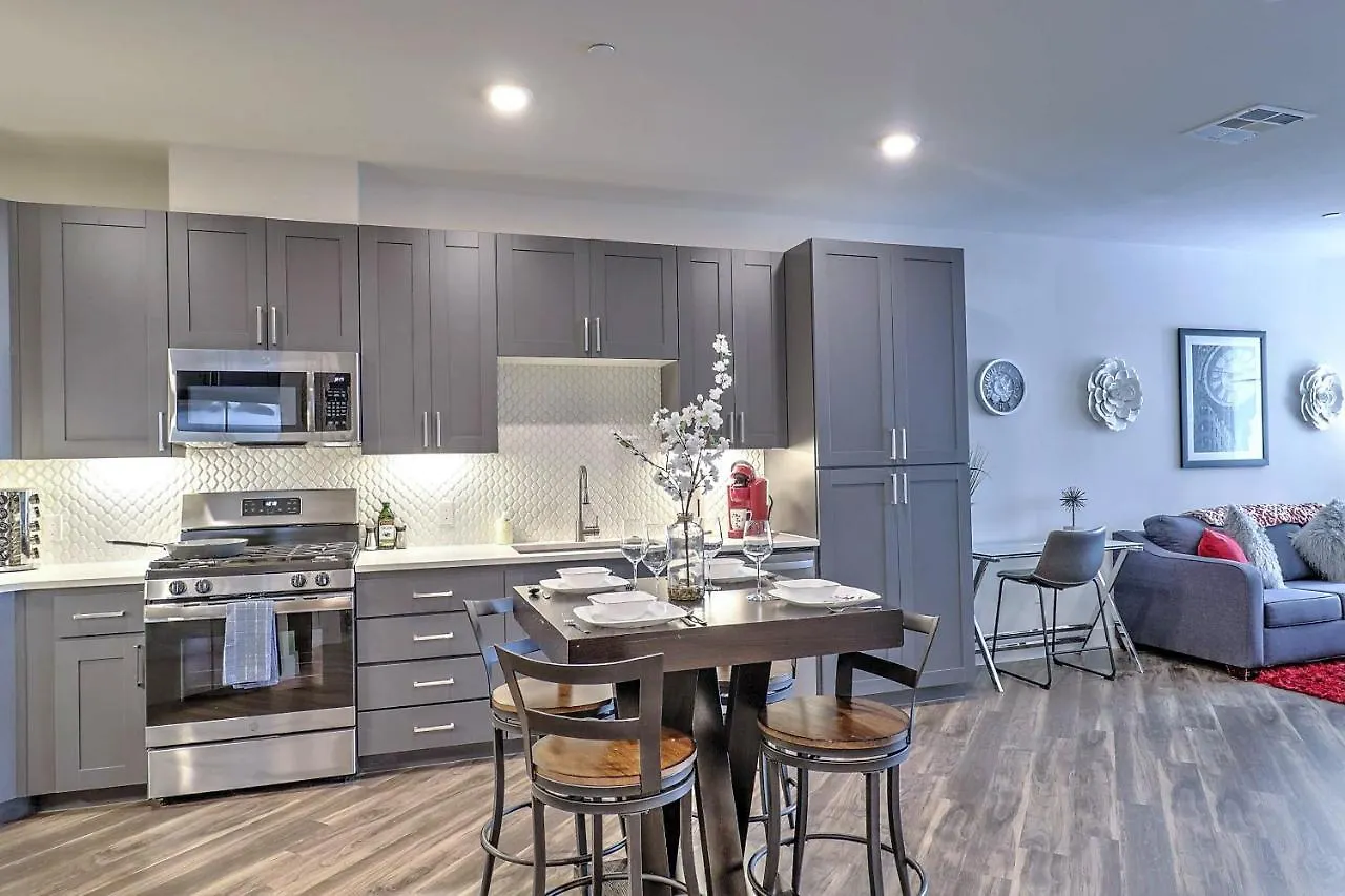 Apartment Walk Score 81-Shopping District-King Bed-Parking G2047 Scottsdale